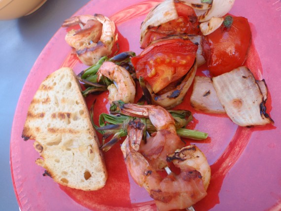 Shrimp Spiedini with Tomatoes and Garlic Bread