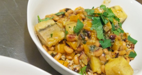 Curried Black Eyed Peas with Plantain Curried Black Eyed Peas with Plantain