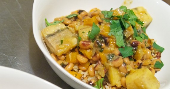 Curried Black Eyed Peas with Plantain