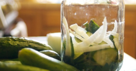 Sriracha Pickles